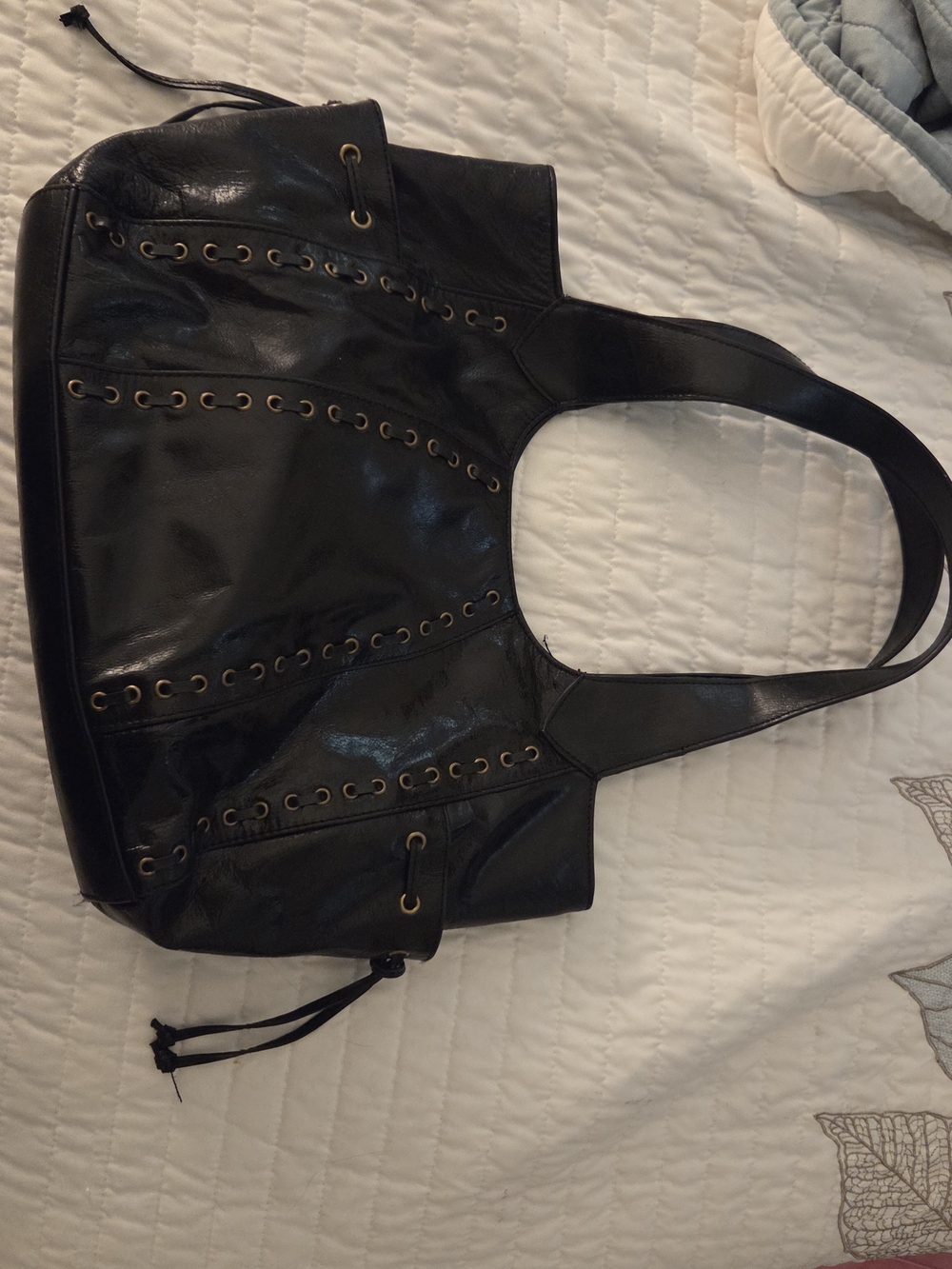 Peck & Peck Vintage Grommet Black Leather Shoulder Bag